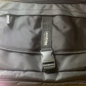 Targus Black Laptop Messenger Bag Shoulder Strap Black